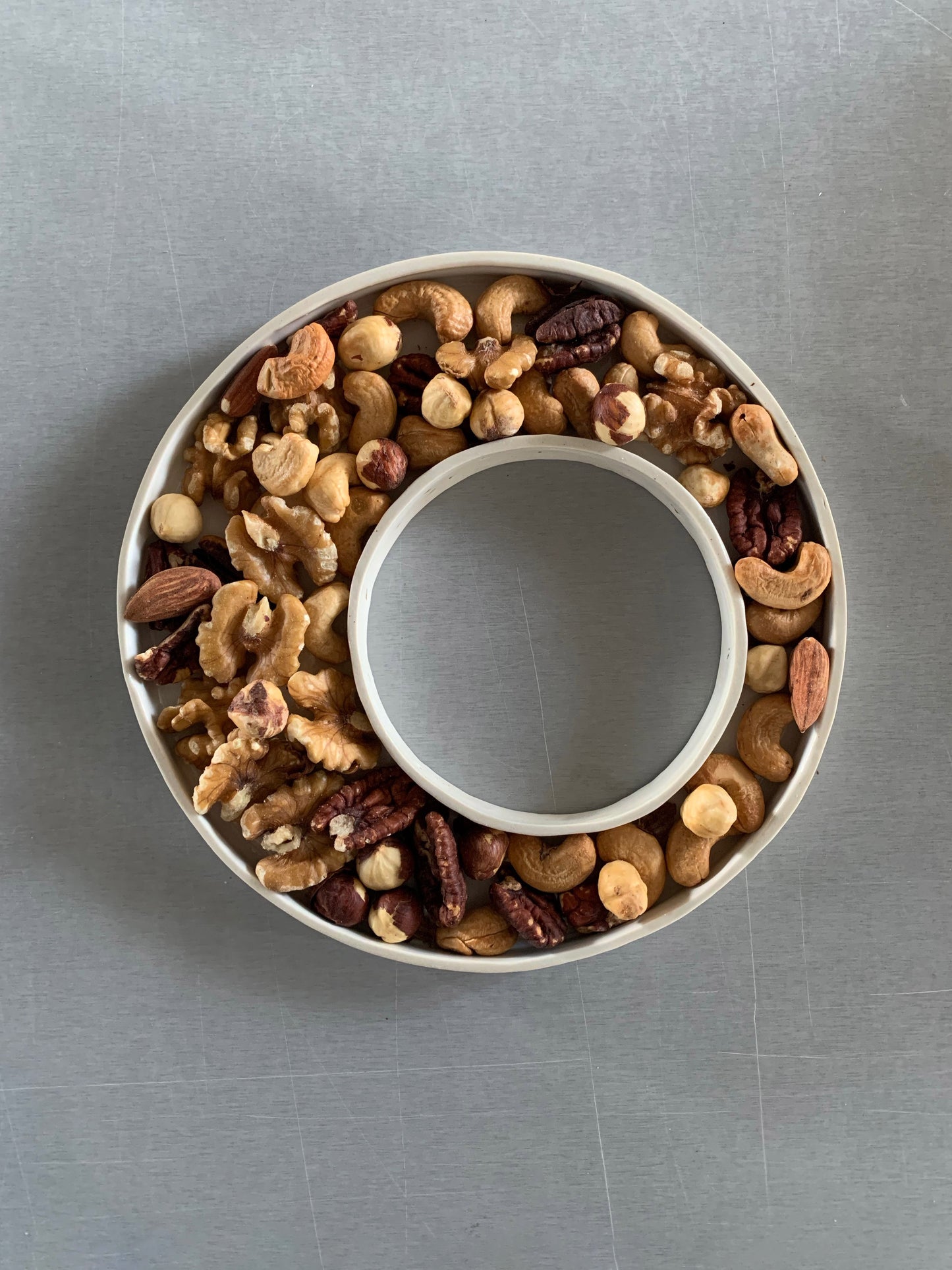 Hole plate