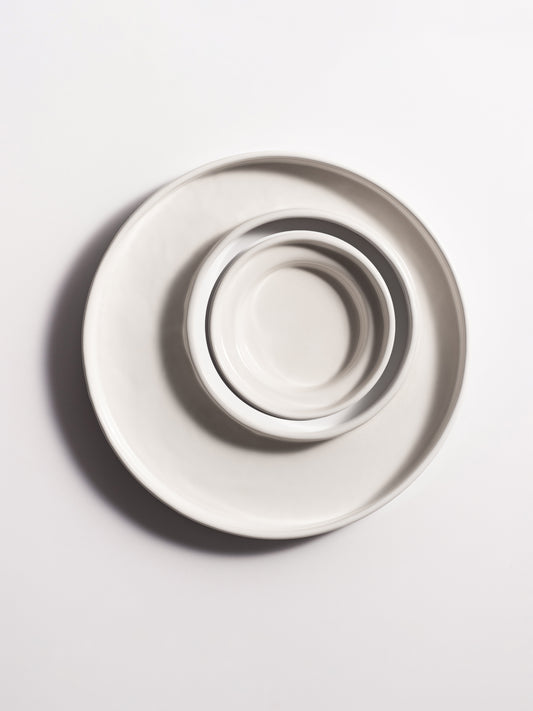 Nest - 25 cm Hole Plate with Integrated 13 cm Bowl - Character Marks - 50% Off